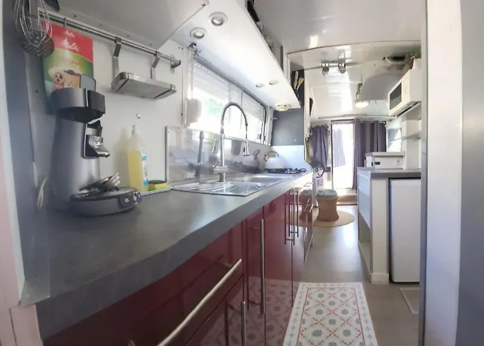 Hotel na wodzie Entier Sur Bateau *